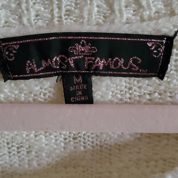 Cream colored size M women's sweater - Picture 2 of 3